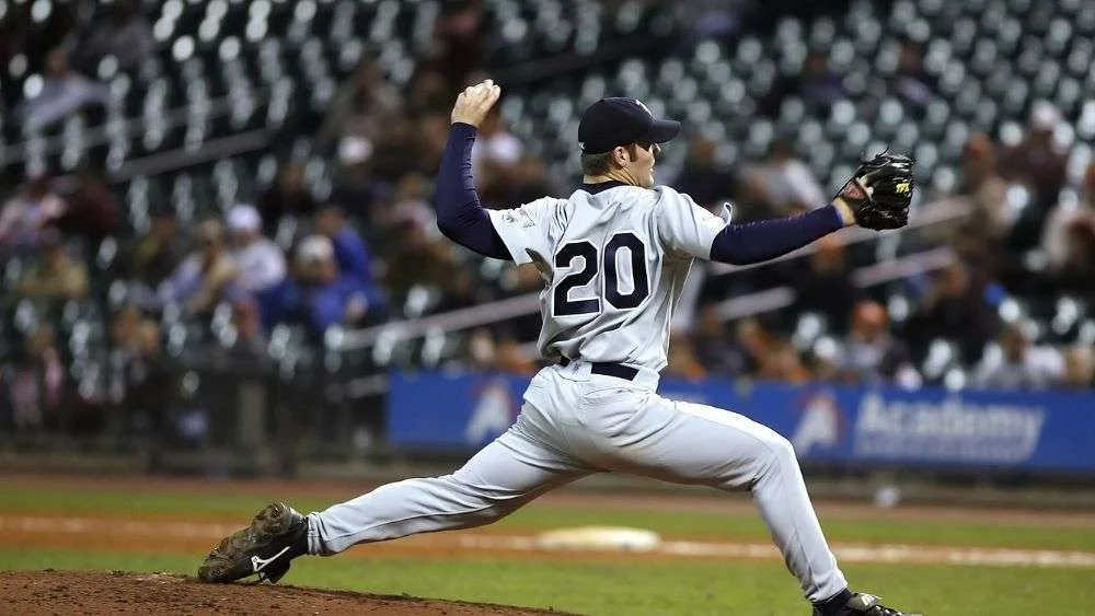  Sports Chiropractic & Overhead Athletes: 5 Things We Look For